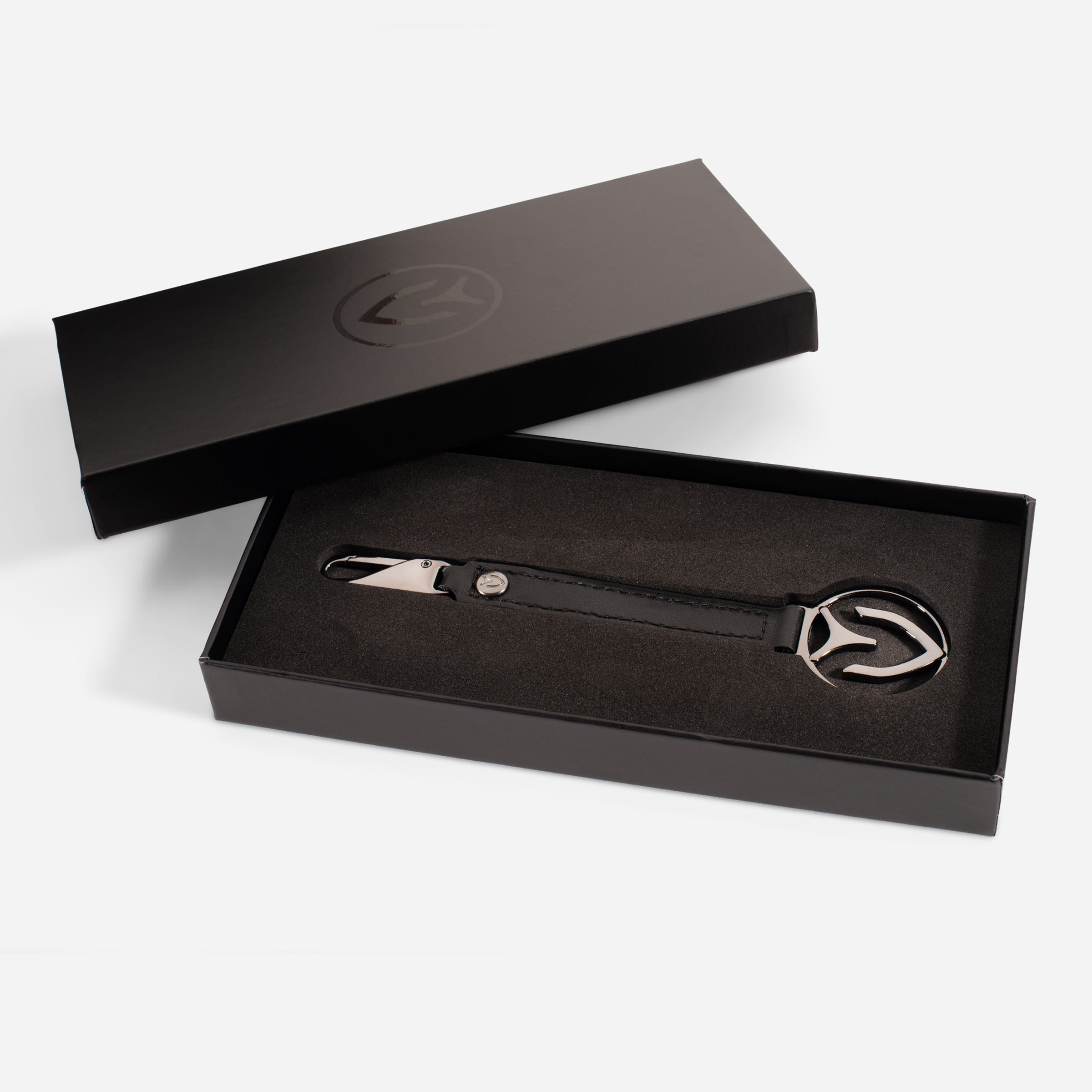 Medallion Logo Pull Black